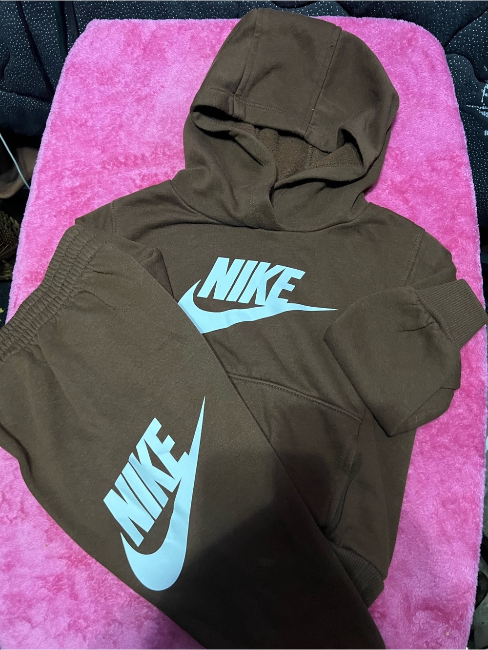 Nike Brown Hoodie and Joggers with White swoosh reflective change to light